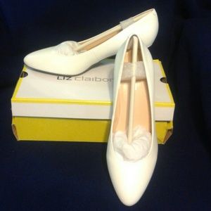 Liz Claiborne 7.5 medium LC Joelle White Pumps